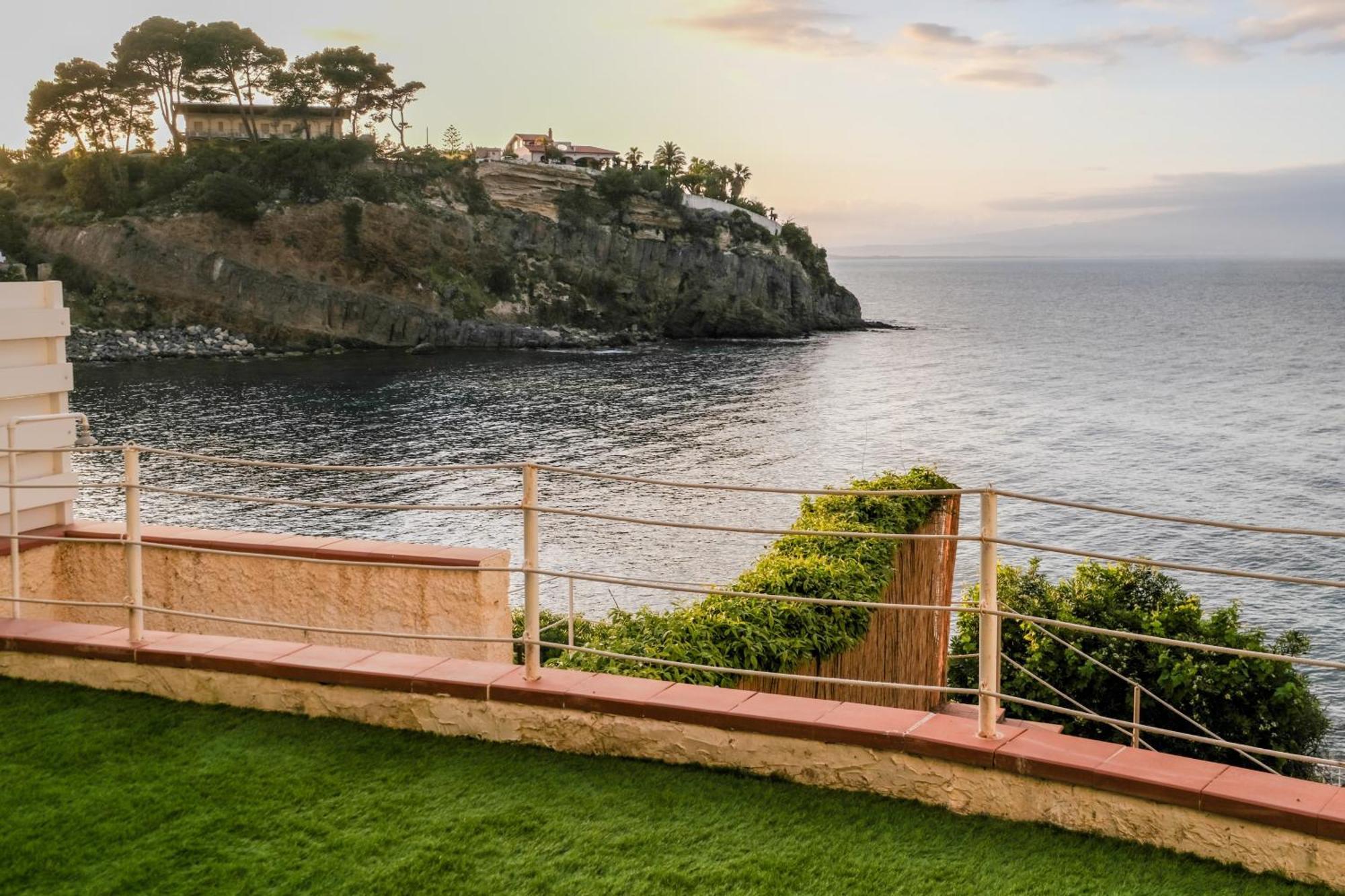 Villa La Vista - Baia Del Gambero Аугуста Екстериор снимка