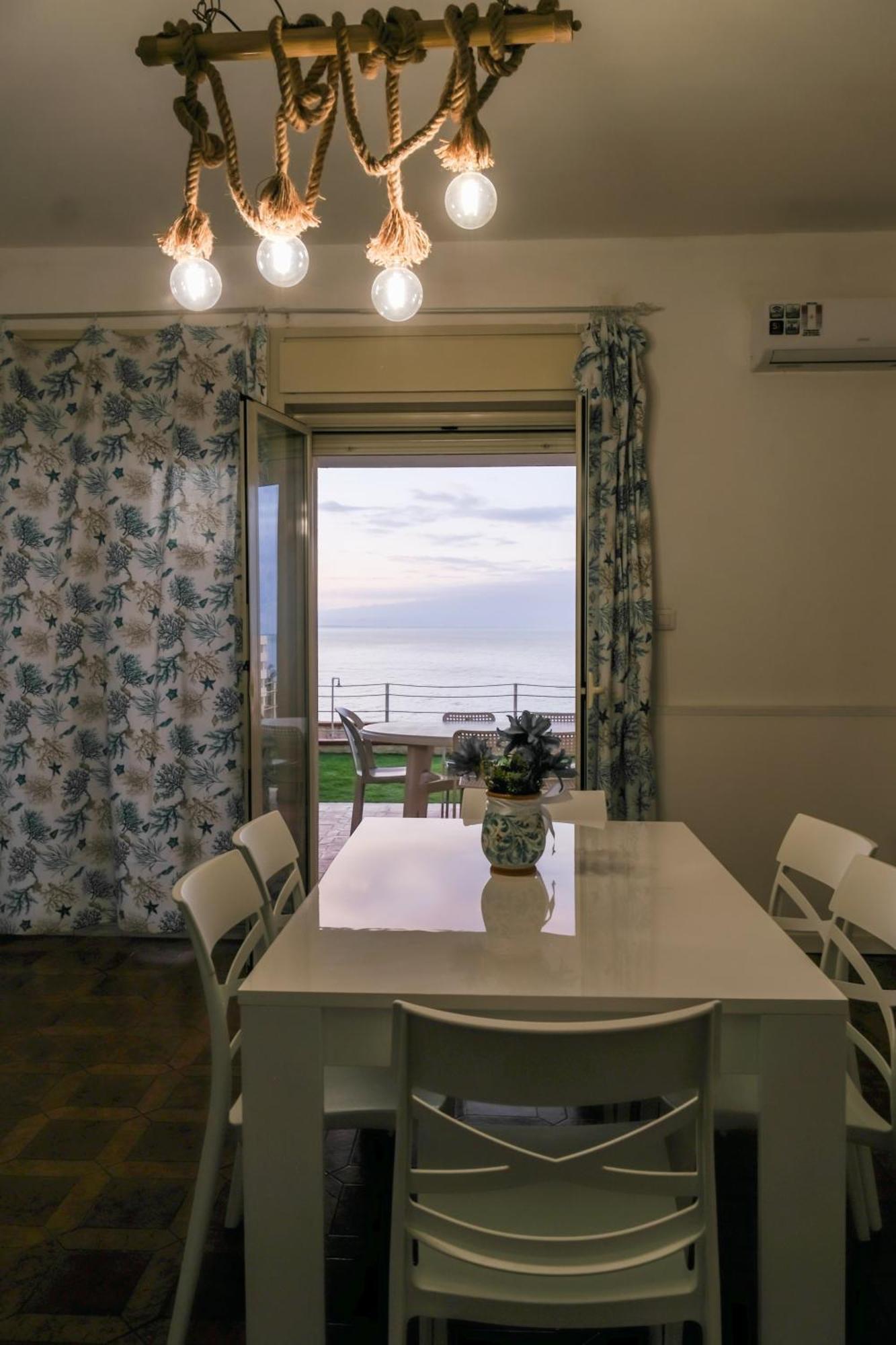 Villa La Vista - Baia Del Gambero Аугуста Екстериор снимка